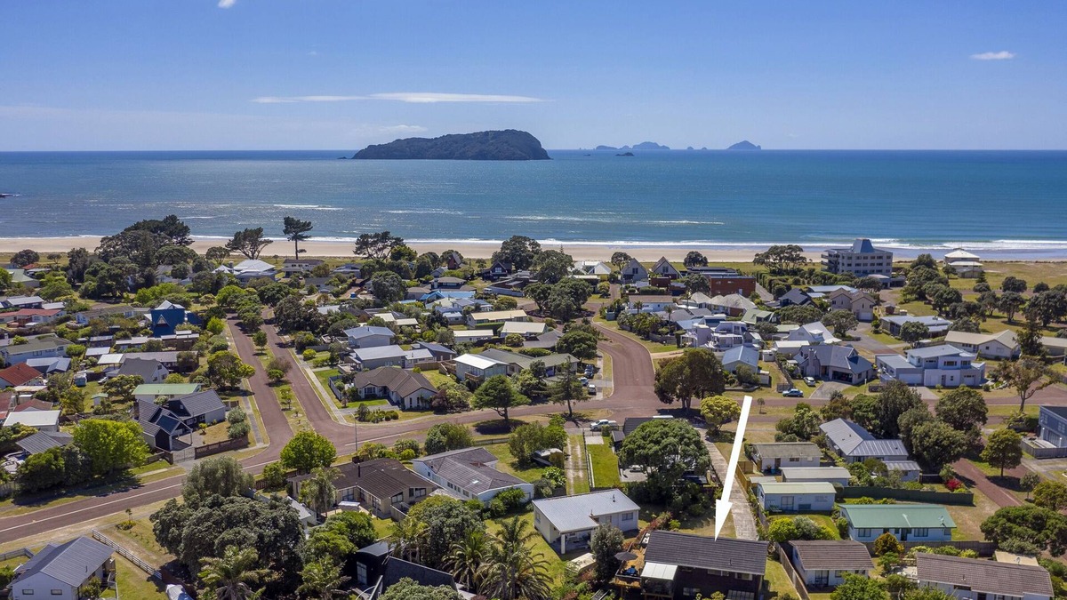 Pauanui House | Bach on Boulevard - Pauanui Holiday Home