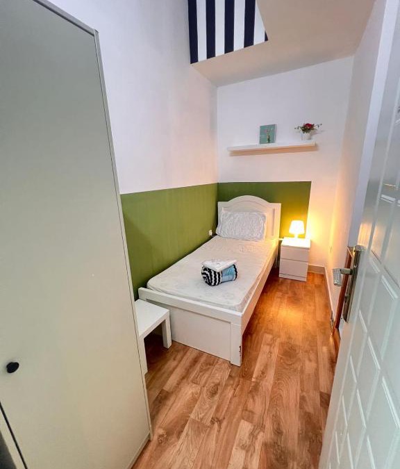 Barsha Heights House | Bachelor Partition Room in Tecom Near Internet City Metro