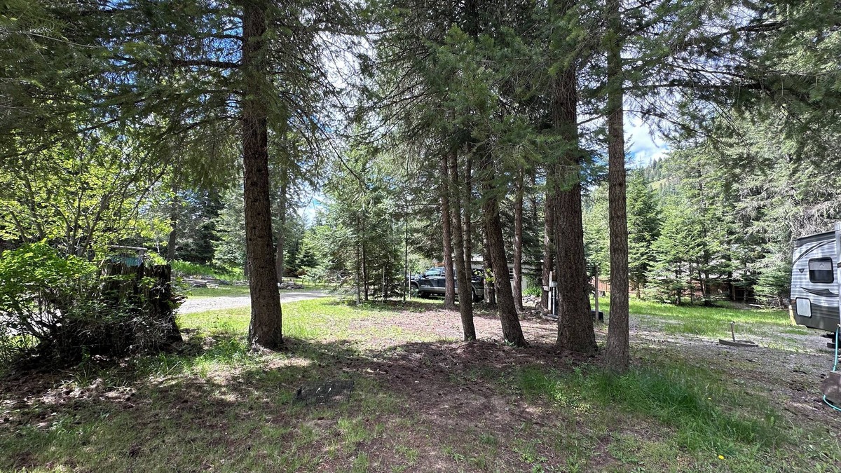 Kellogg RV Rental | Back Country Getaway. Complete 30/50 RV Site.