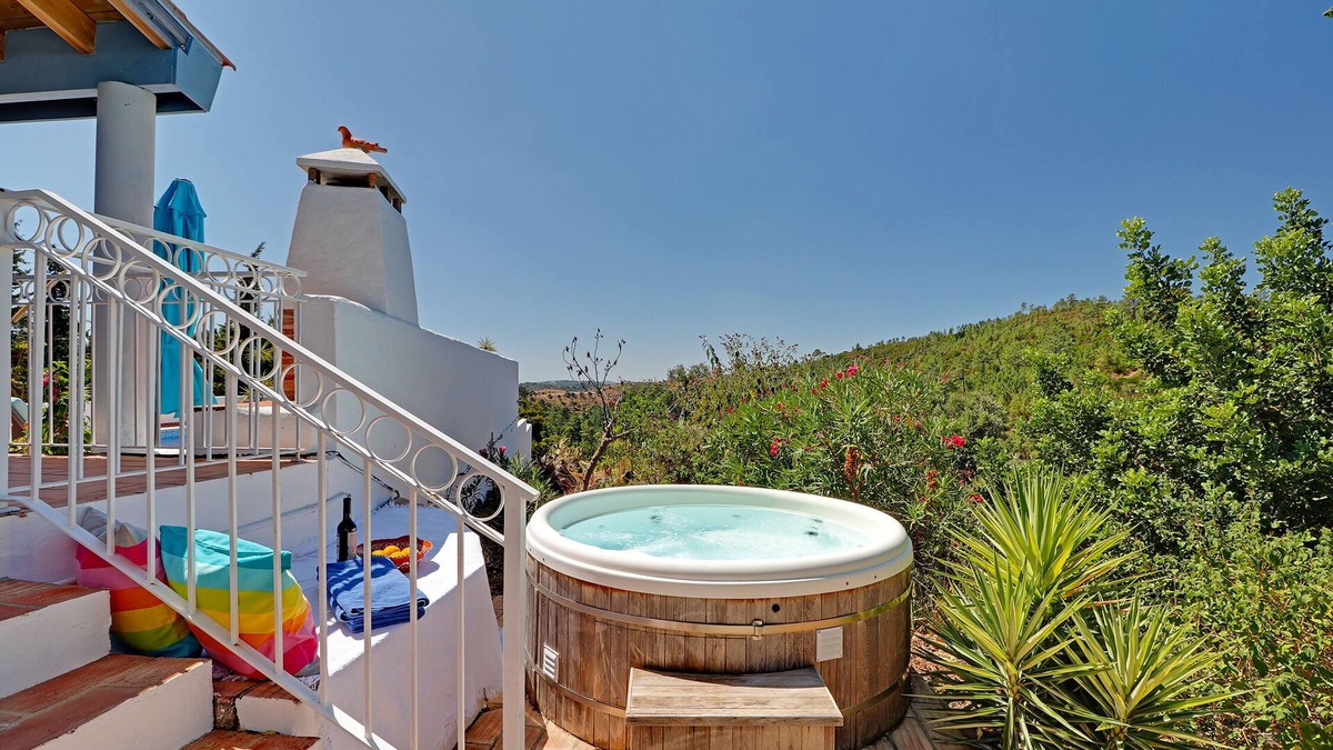Sao Bras de Alportel Cottage | Back in time to Real Portugal: olde worlde charm combines modern facilities