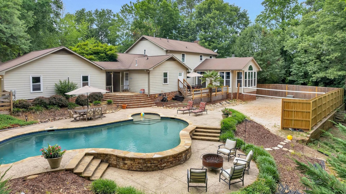 Blackwells House | Backyard Beach with Pool