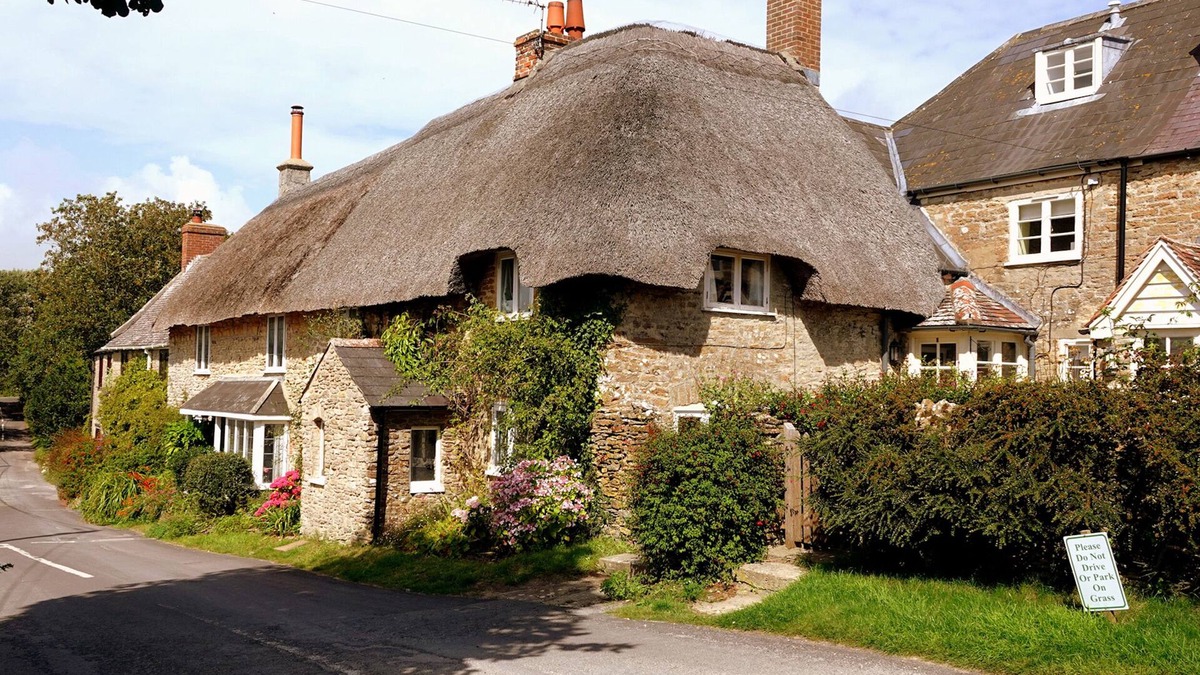 Littlebredy Cottage | BADGERS COTTAGE, pet friendly, with open fire in Chickerell