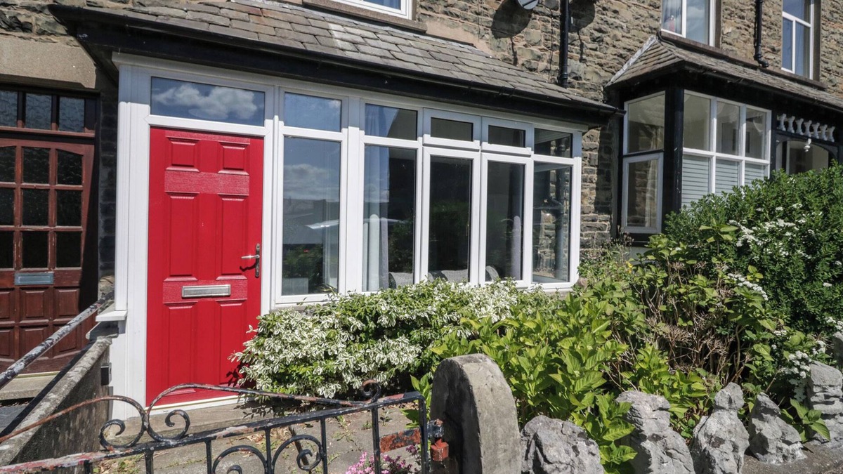 Sedbergh House | BADGERS, pet friendly, character holiday cottage in Sedbergh