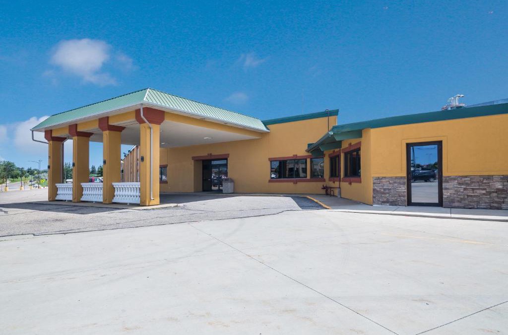 Dickinson Hotel | Badlands Inn & Suites