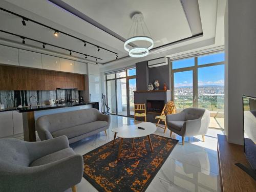 Tbilisi Apartment | Bagebi beautiful two bedroom mountain view