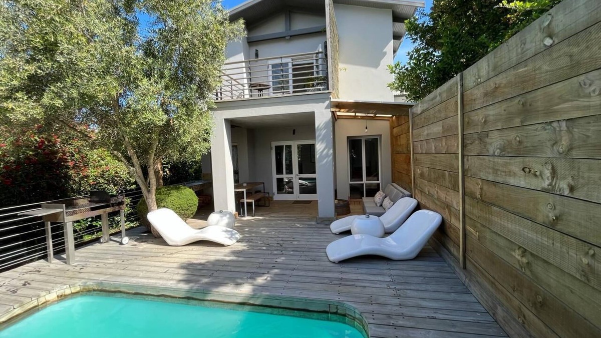 Plettenberg Bay Villa | Baha Sanctuary Villa with Pool