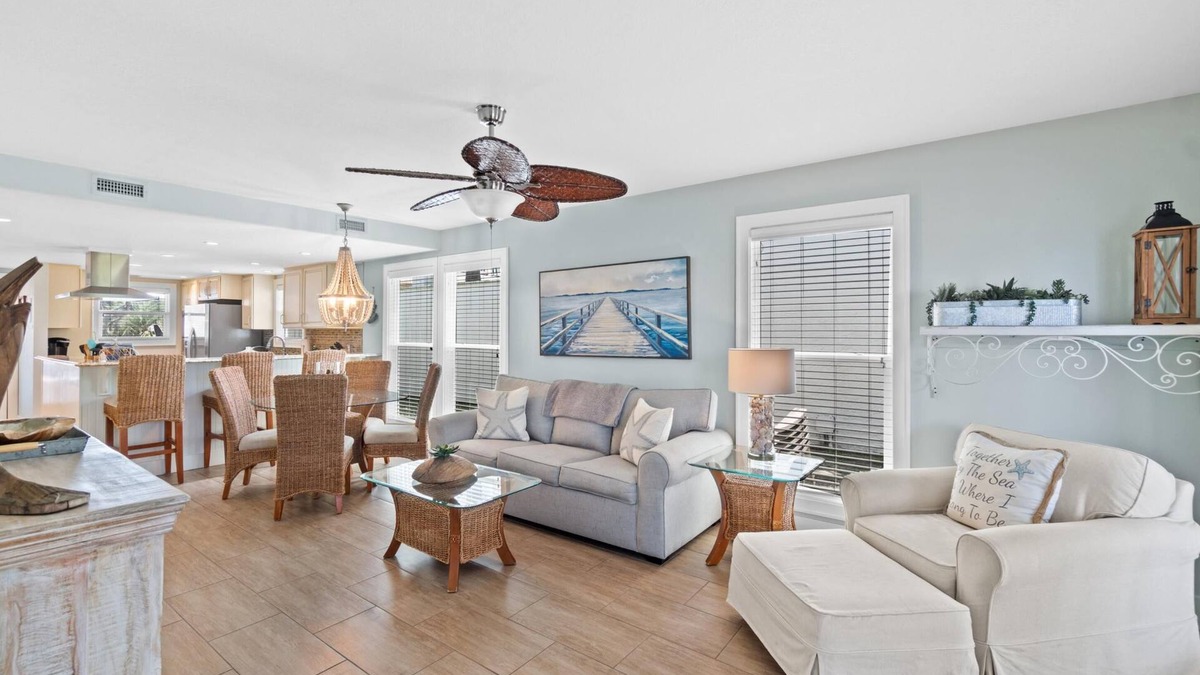 Sunnyside House | Bahama West - Beach Haven, Pet Friendly, Beach Access, West End, Free Activities