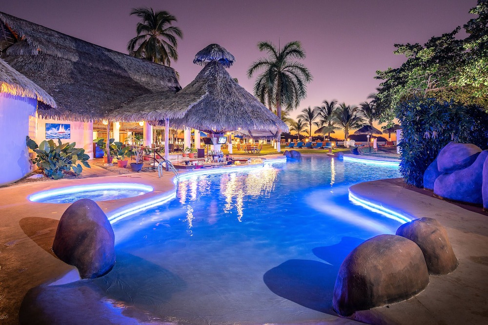 Potrero Resort | Bahia del Sol Beach Front Boutique Hotel