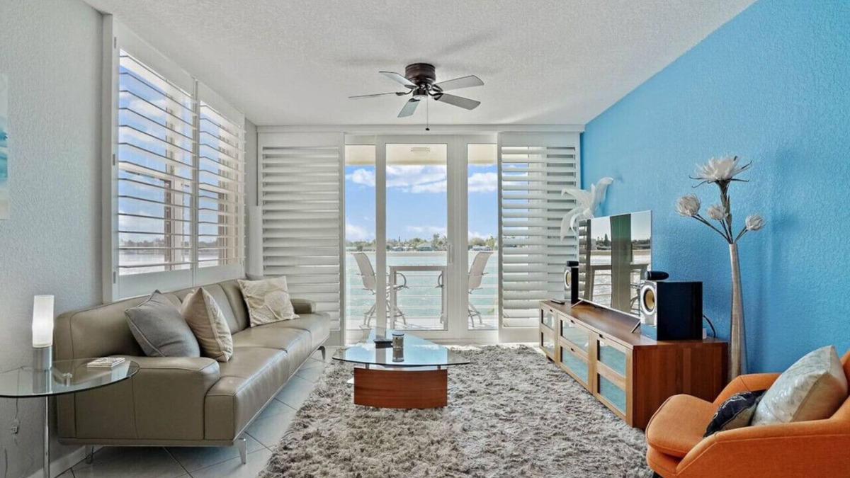 St. Petersburg Condo | Bahia Vista 14-357: Beautifully Updated 2BD|2BA
