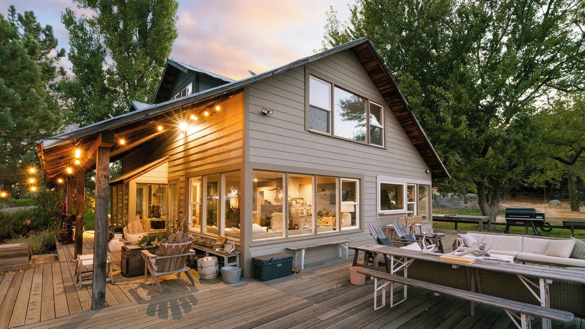 Julian House | Bailey Creek Ranch - Hot Tub, Swimming Pond, and Views!