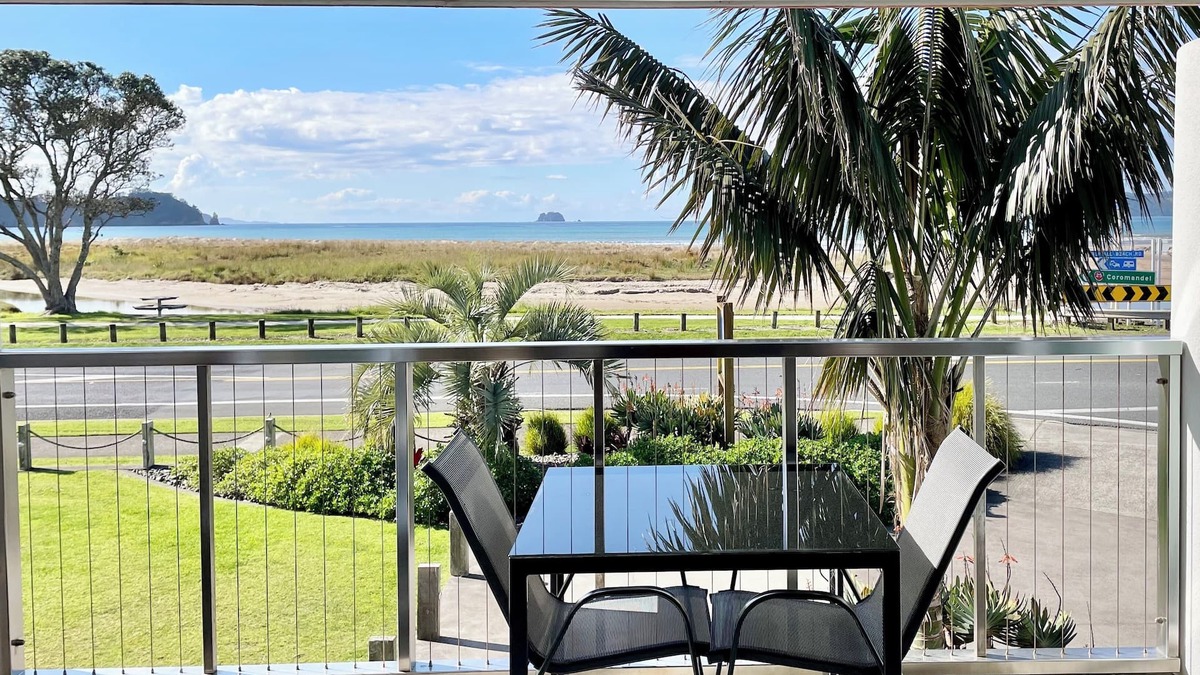 Whitianga Hotel | Bailey's At The Beach Motel