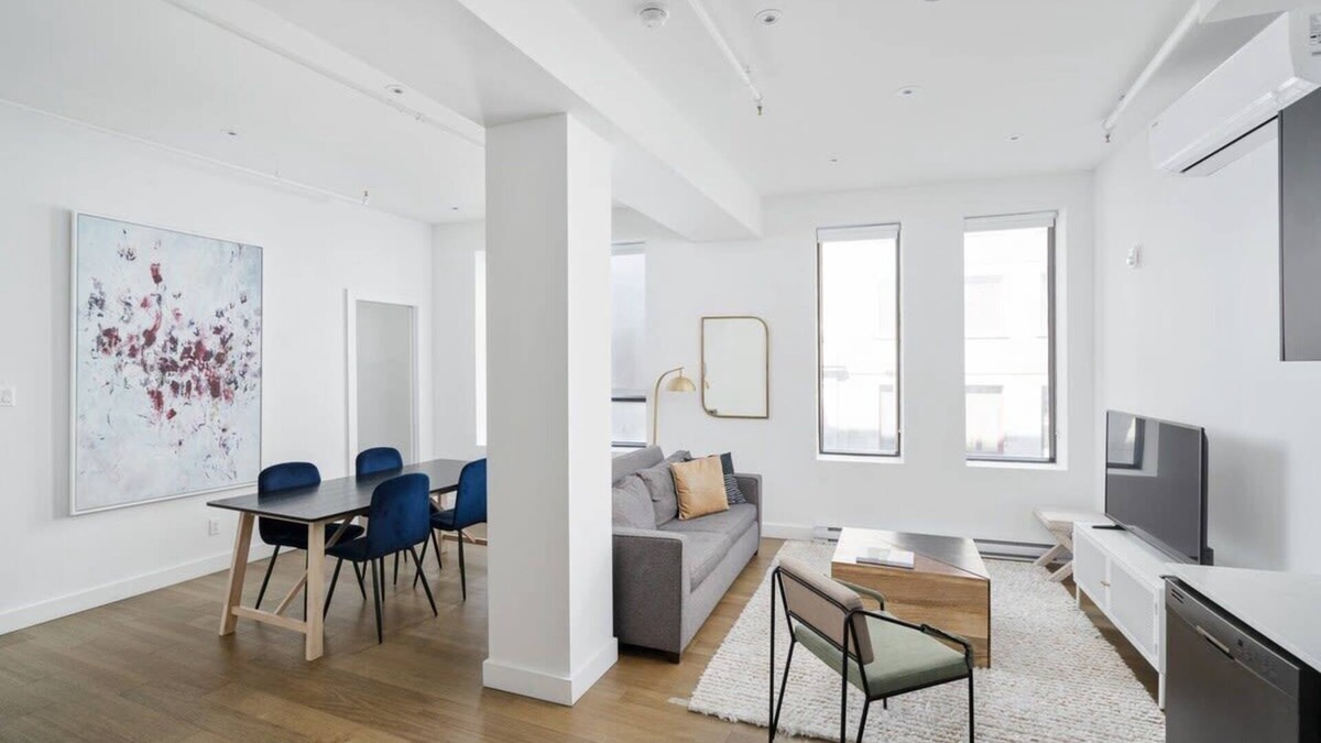 Chinatown Apartment | Bakan- 2Bedrooms Old Mtl-6Guests