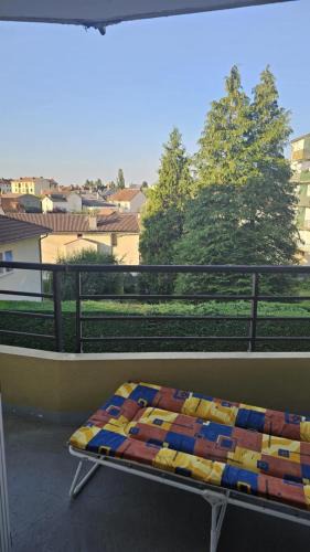 La Celle-sous-Gouzon Apartment | Balcon en ville