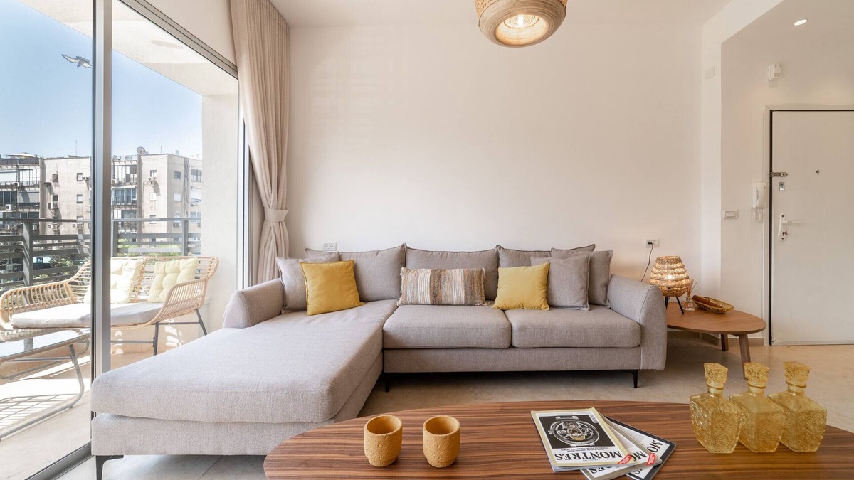 Old North Apartment | Balcony & Comfort in Old North by FeelHome
