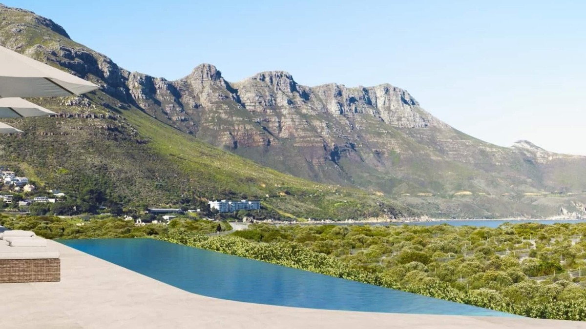 Hout Bay Apartment | Balcony Escape 1BR with Ocean & Mountain Views