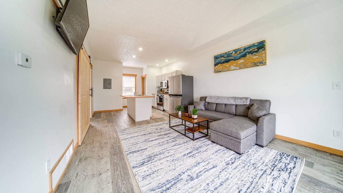 Erie Condo | Balcony+ Golf Course View: Quiet Erie Getaway