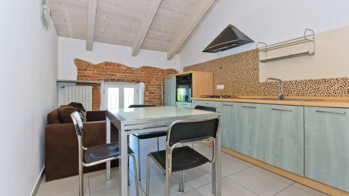 Pollenzo Apartment | Balcony in Pollenzo, just minutes from Alba and Bra