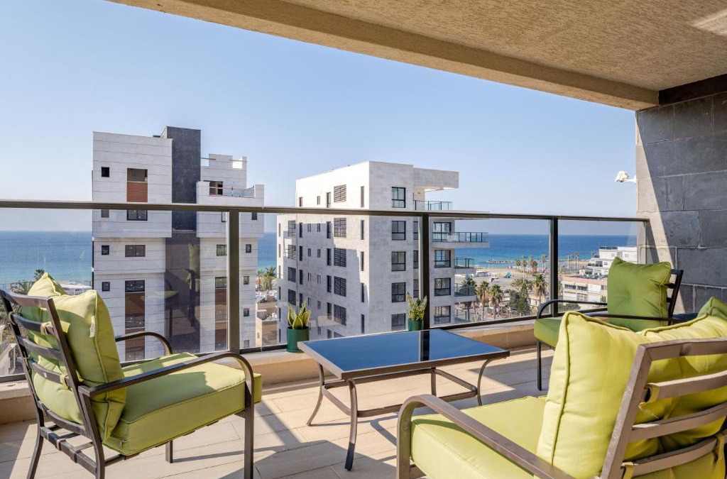 Nahariya Apartment | Balfour sea view city center