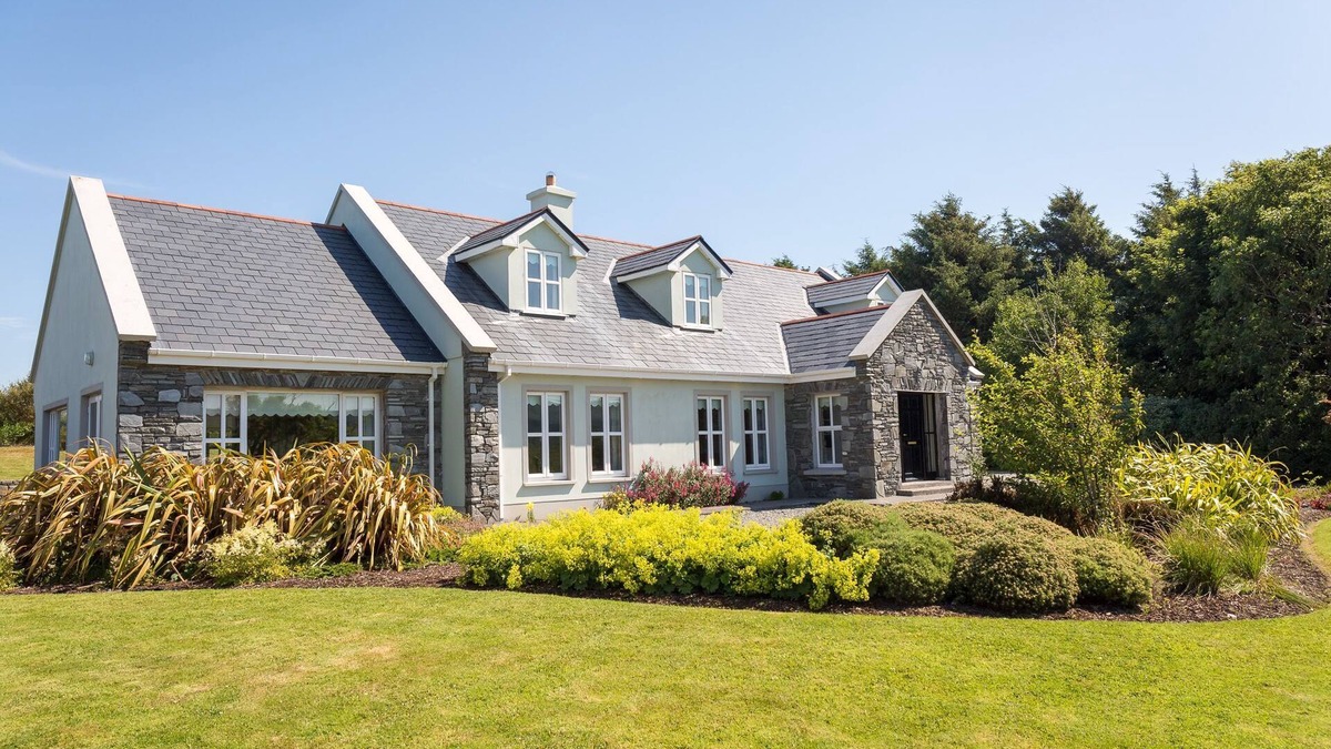 Moyard House | Ballinakill Lodge