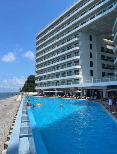 Kobuleti Apartment | Bamboo Beach Tsikhisdziri