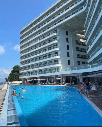 Kobuleti Apartment | Bamboo Beach Tsikhisdziri 347K