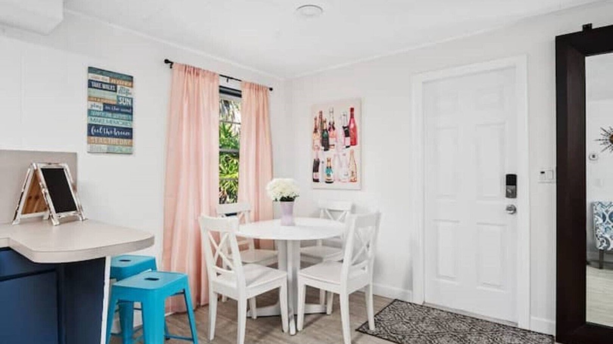 East Naples House | Bamboo Oasis A - 5 miles to Beach & Downtown