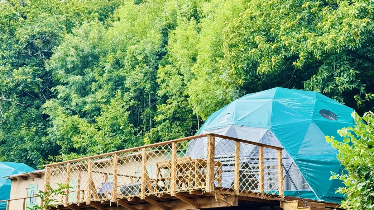 Riols Cabin | Bambou Dome - Cosy dome with panoramic mountain views, surrounded by beautiful nature