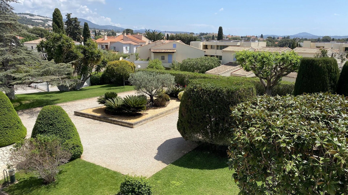 Bandol Apartment | BANDOL, Pleasant T3 classified * of 68 m2 for 4 people