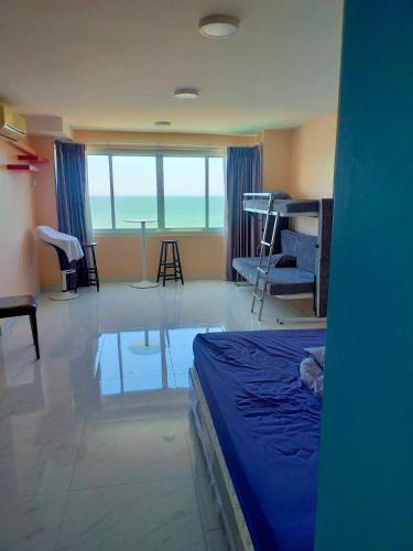 Ban Bang Saen Apartment | Bangsaen Royal Beach room 703