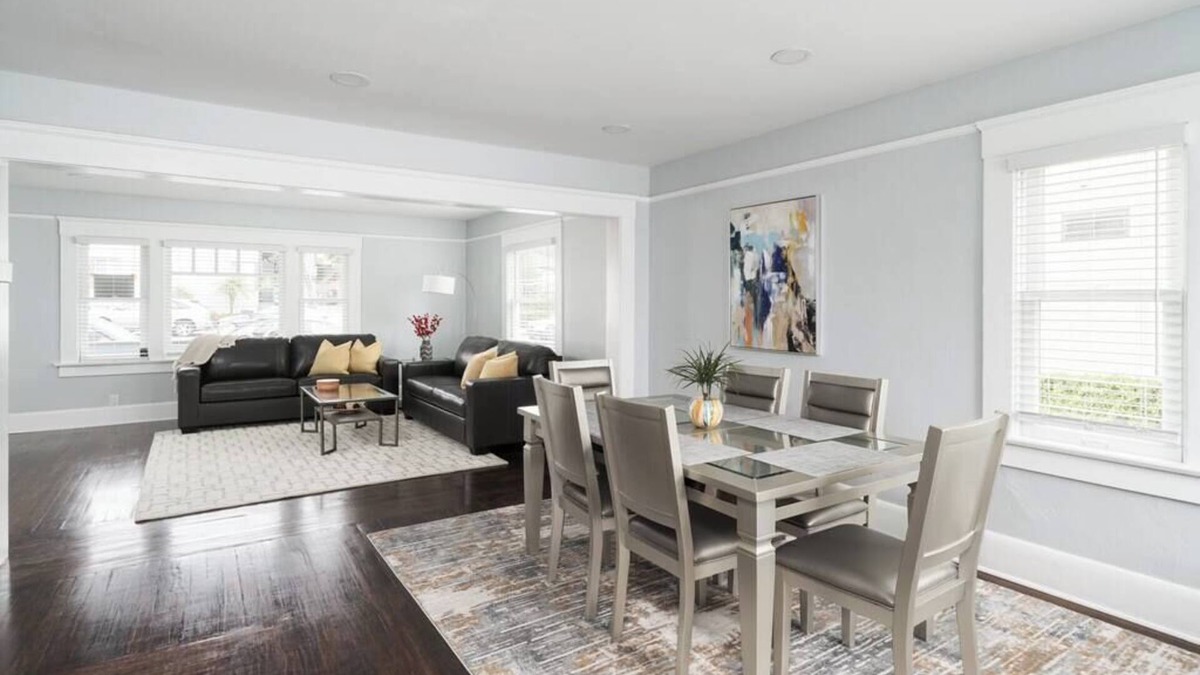 Bankers Hill Apartment | Bankers Hill Roomy Apt, 7 Min Walk to Downtown