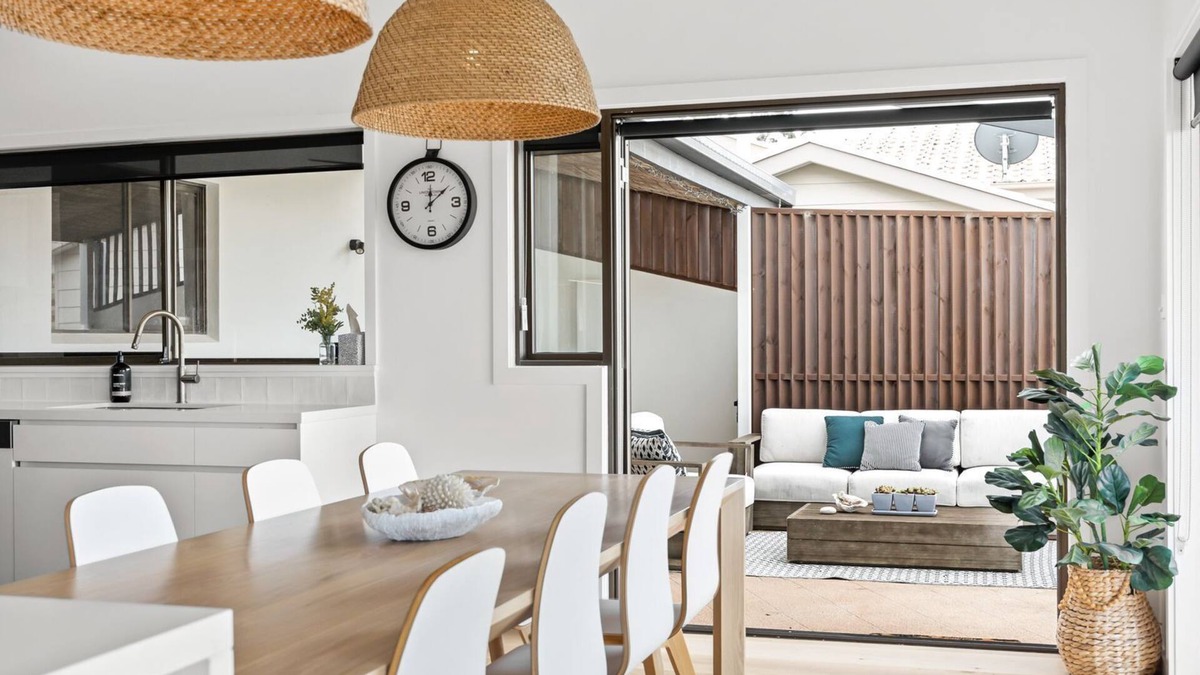 Mollymook House | Banksia Beach House - Your Resort Style Coastal Retreat