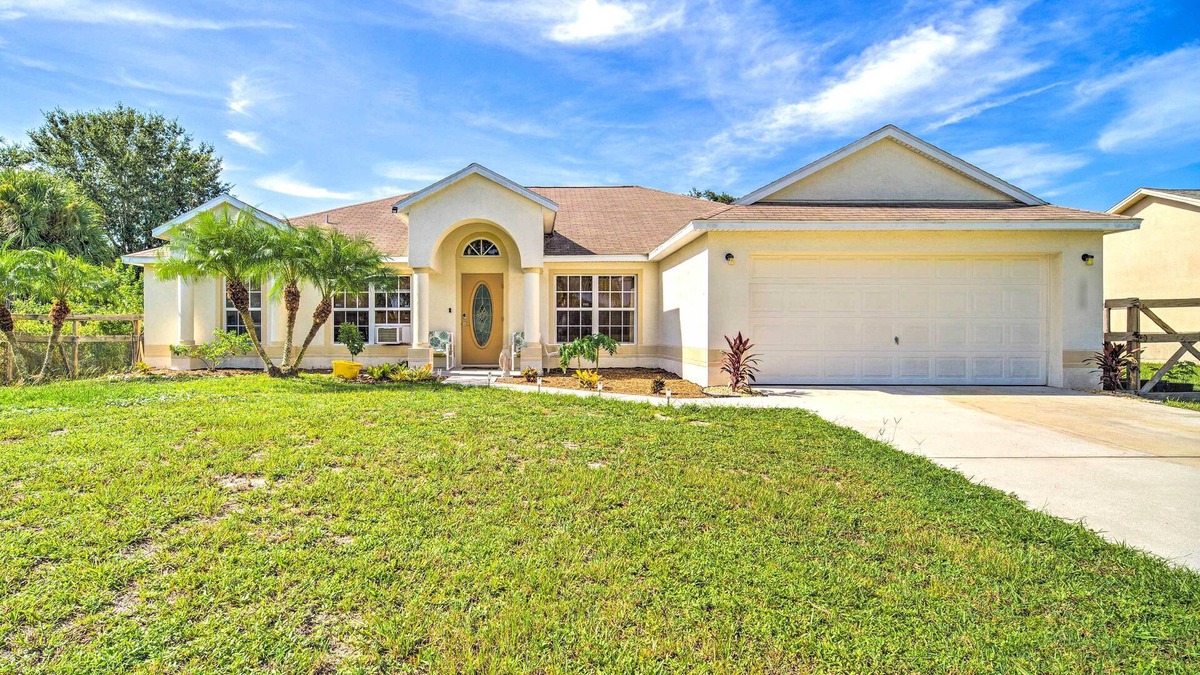 Palm Bay House | 'Banzai Palm Bay' Home Near Parks & Beaches!