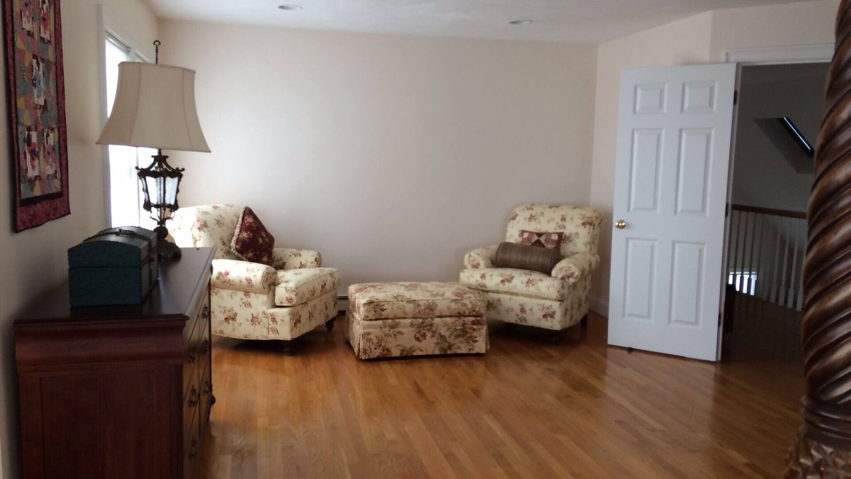 Bourne House | "Barefeet Retreat" ~ A Family House In Bourne With A Lovely Water View