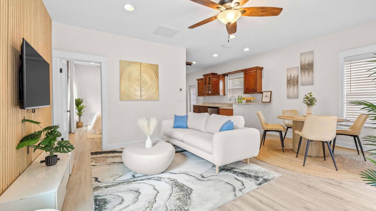 Port Tampa City House | Barefoot Bungalow - For 4