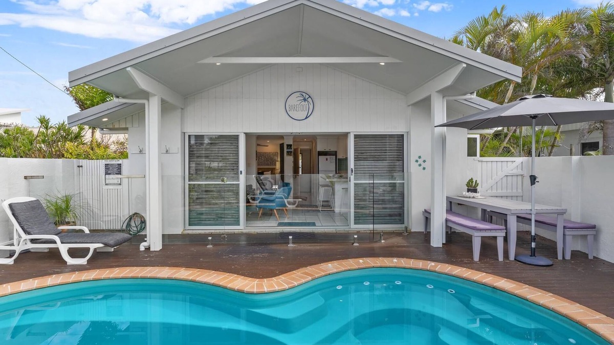 North Creek House | Barefoot in Lennox - Private Plunge Pool & Beach Frontage & Wifi