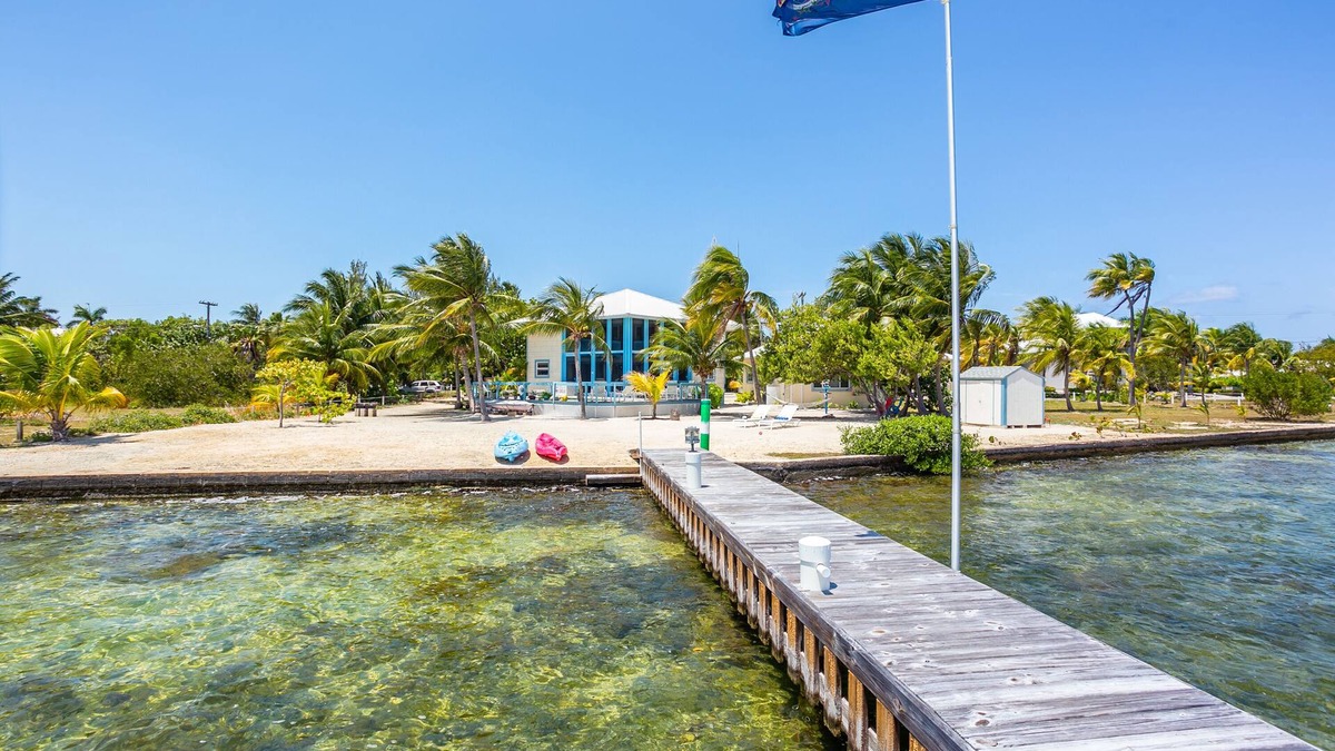 Rum Point Villa | Barefoot Kai II is a beautiful villa for relaxation by Cayman Villas!