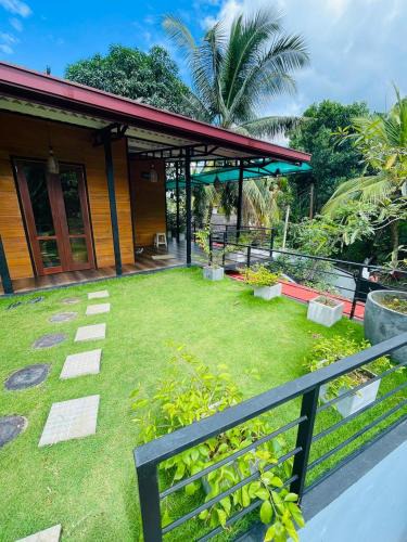 Padinnoruwa Villa | Barewood Bliss Villa