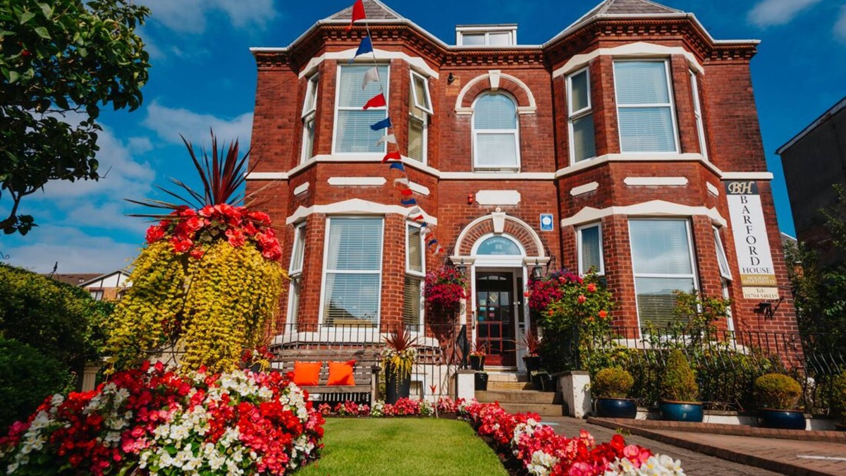 Southport Apartment | Barford House - Front Self-Catering Apartment Southport