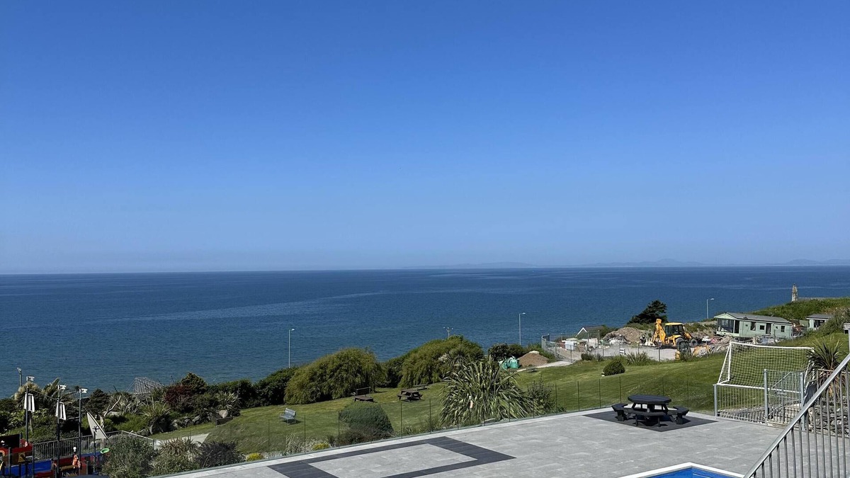 Fairbourne Cabin | Barmouth - Caravan - 2bed - Sea View - Petfriendly