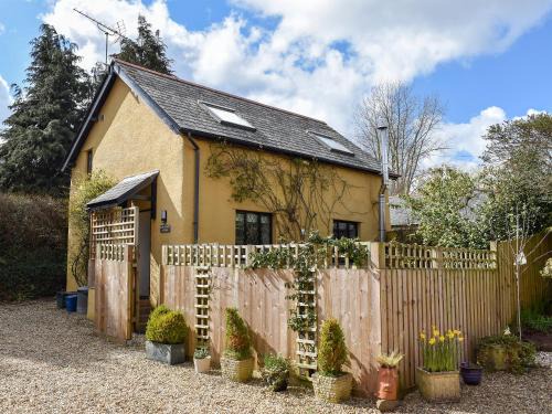 Tiverton House | Barn Court Cottage