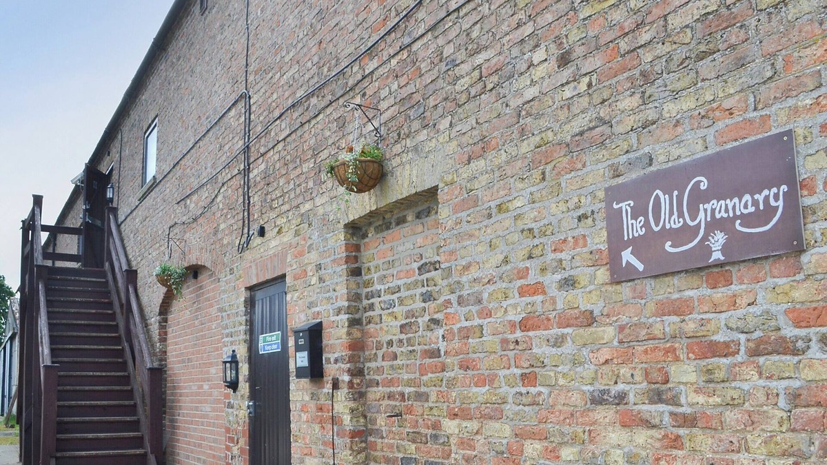 Scrayingham Cottage | Barnby Barn 3 - UK43809