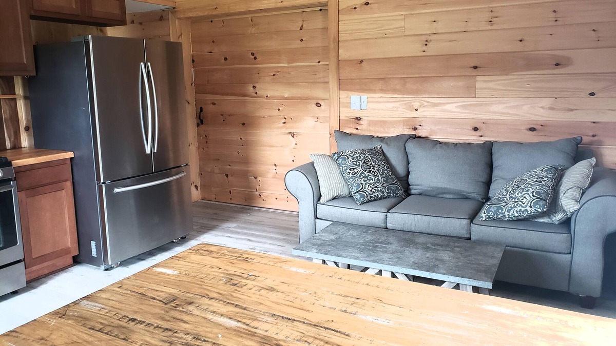 Martinsburg House | Barndominium Farm Stay