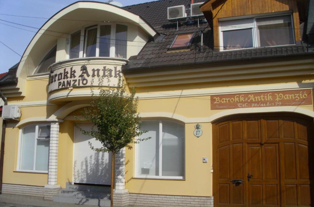 Kecskemet House | Barokk Antik Guest House
