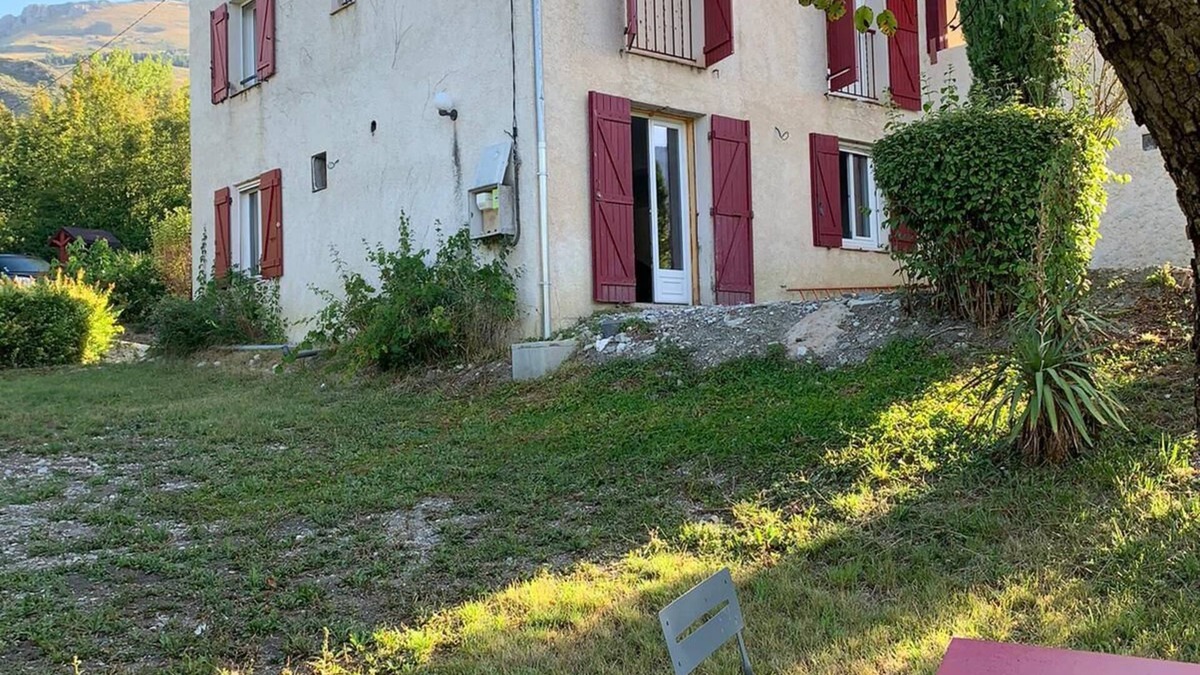 Tartonne House | Bas de Villa Tout Confort au Calme Absolu Avec Deux Chambres