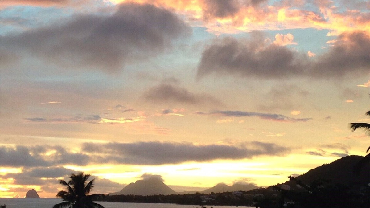 Riviere-Pilote Villa | Bas Villa Vue sur mer à 5 min de la Plage et de Sainte-luce