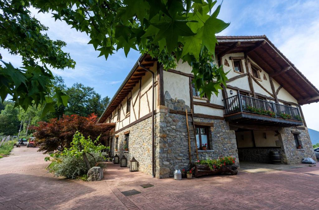 Forua House | Baserri Forua by Urdaibai Rentals