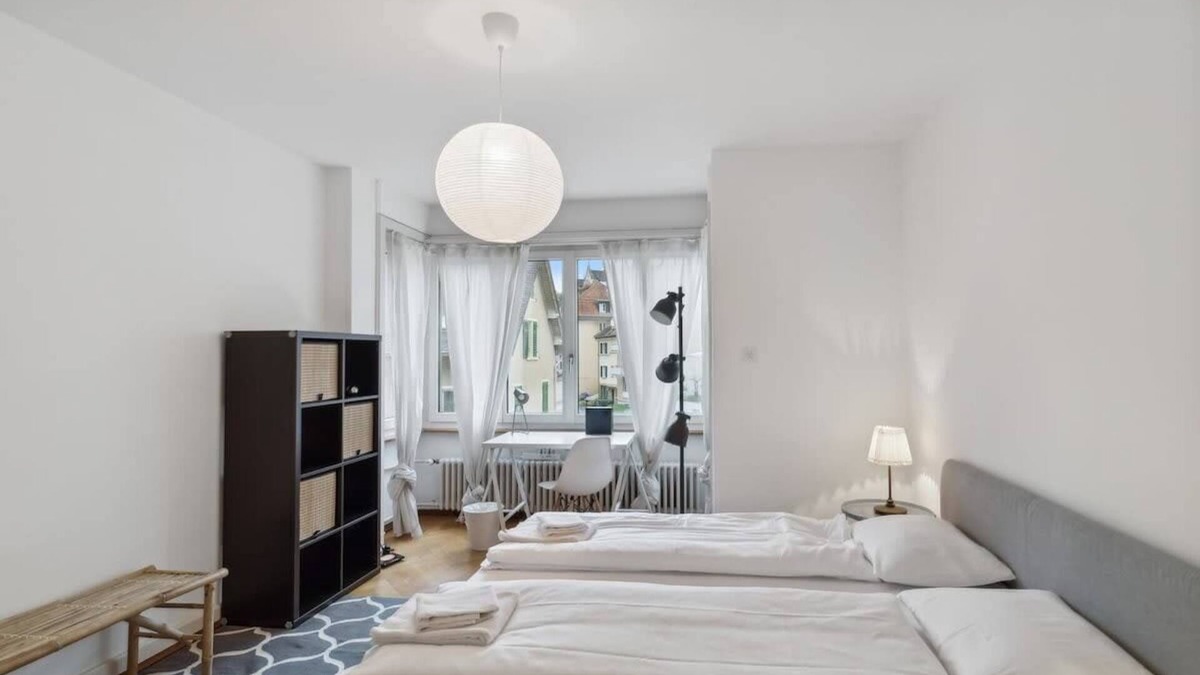 Sihlfeld Apartment | Basic Apartment in vibrant residential part of ZH!