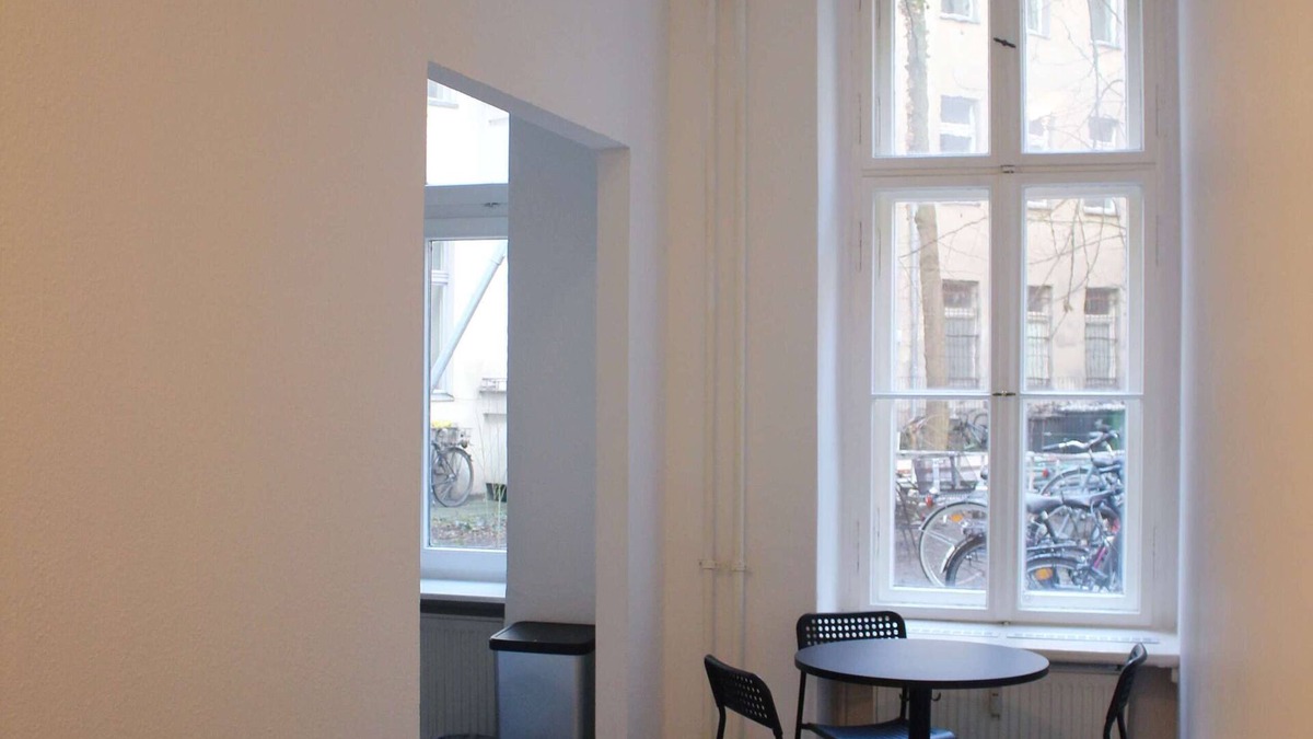 Friedrichshain-Kreuzberg Apartment | Basic Room in Berlin-Kreuzberg 2