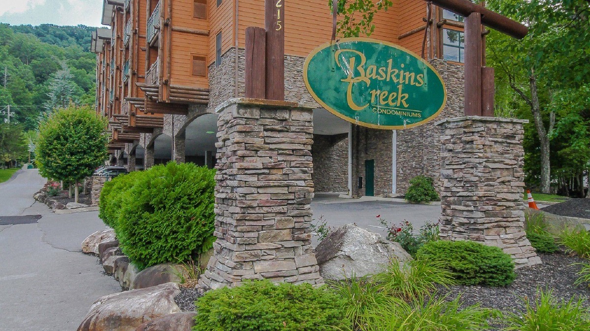 Gatlinburg Resort | Baskins Creek Condos