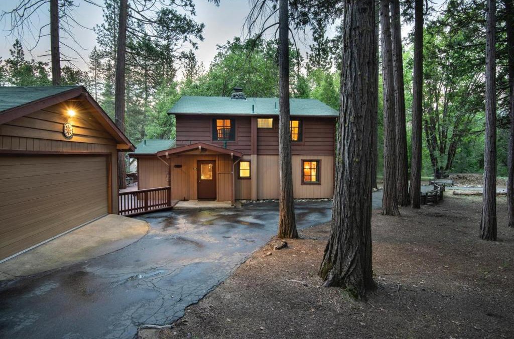 North Wawona House | Bassett's Cabin